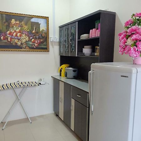Gambang Homestay Aleesya Kampong Pohoi Luaran gambar