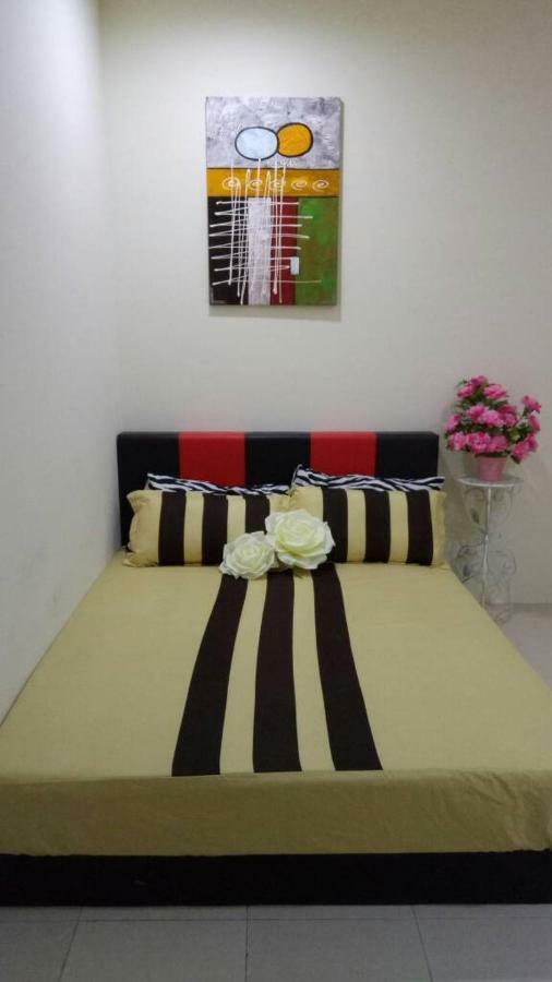 Gambang Homestay Aleesya Kampong Pohoi Luaran gambar