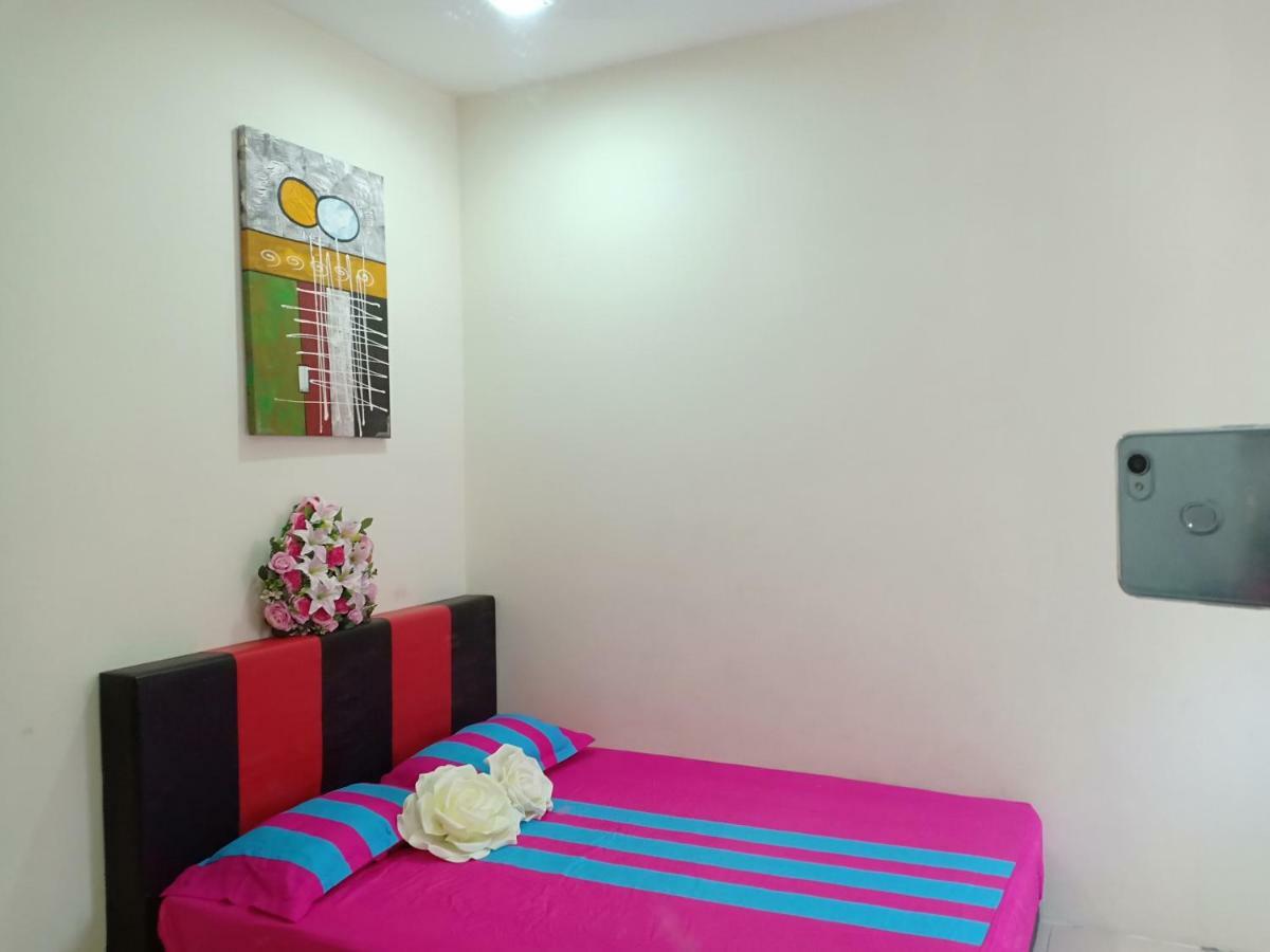 Gambang Homestay Aleesya Kampong Pohoi Luaran gambar